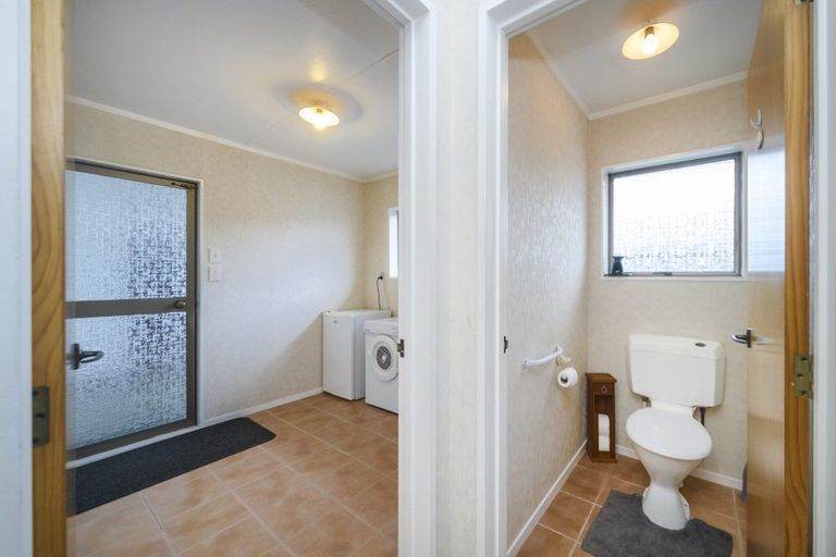 Photo of property in 80 John F Kennedy Drive, Milson, Palmerston North, 4414