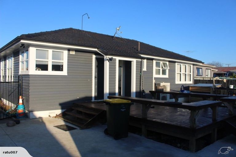 Photo of property in 29 Lavinia Crescent, Mangere East, Auckland, 2024