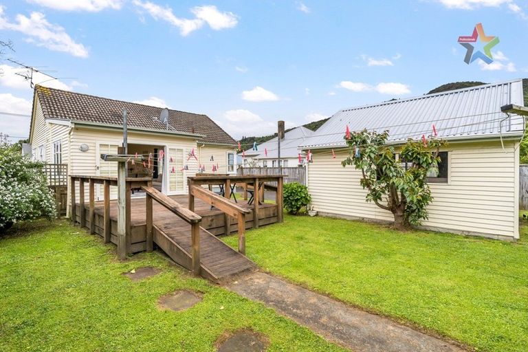 Photo of property in 12 Rumgay Street, Fairfield, Lower Hutt, 5011