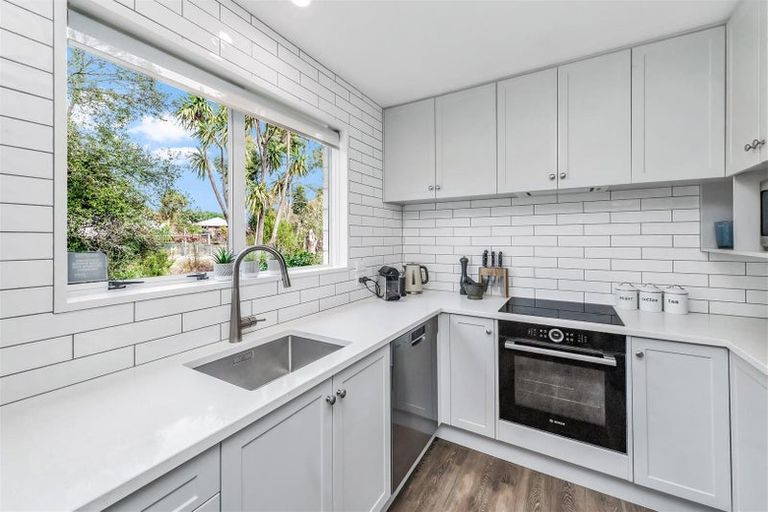 Photo of property in 64a Allin Drive, Waikuku Beach, 7402