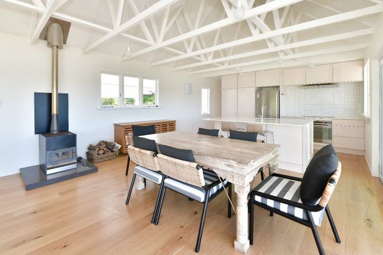 Photo of property in 6 Young Street, Mahurangi East, Warkworth, 0982