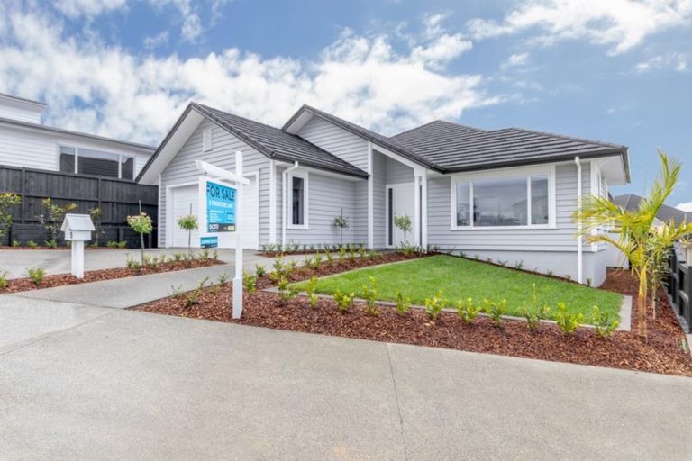 Photo of property in 5 Frontiere Lane, Silverdale, 0932