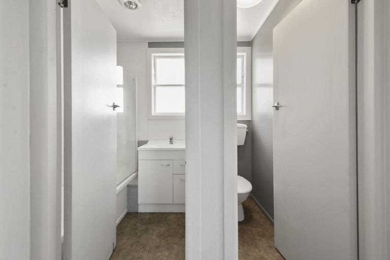 Photo of property in 8 Kahu Street, Utuhina, Rotorua, 3015