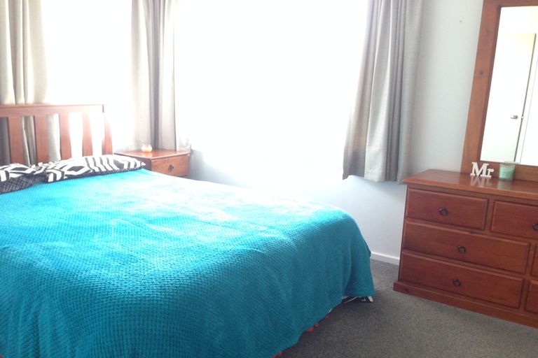 Photo of property in 11 Lloyd Avenue, Papatoetoe, Auckland, 2025