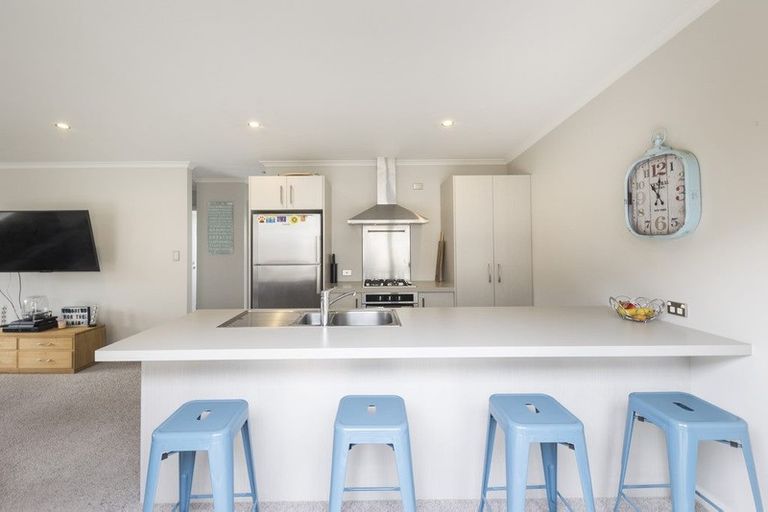 Photo of property in 6a Chelwood Street, Takaro, Palmerston North, 4412