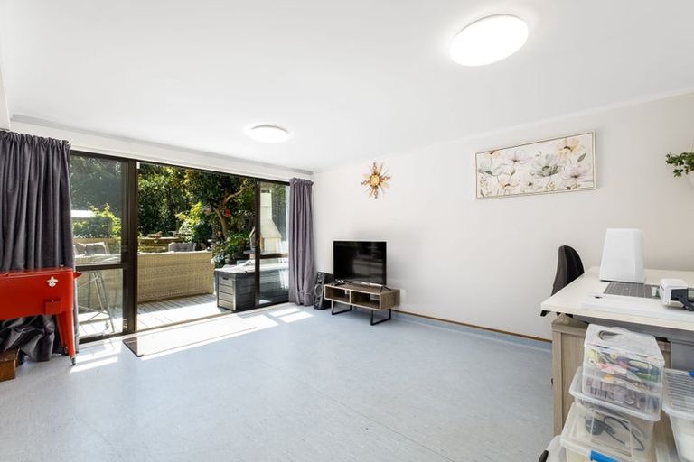 Photo of property in 6 Anchor Lane, Whitby, Porirua, 5024