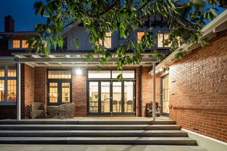 Photo of property in 15 Ings Avenue, Saint Clair, Dunedin, 9012