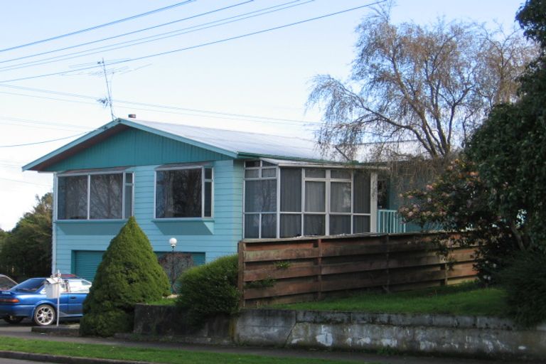 Photo of property in 1 Wavell Crescent, Lansdowne, Masterton, 5810