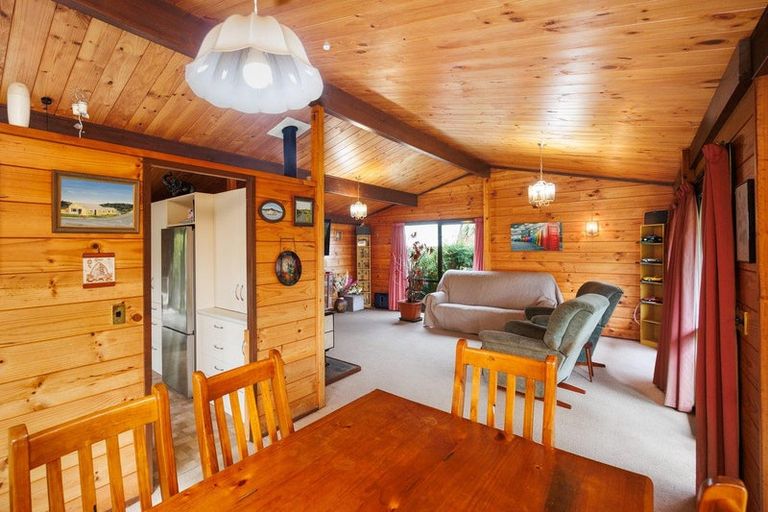 Photo of property in 8a Humphrey Street, Marton, 4710