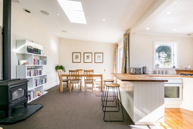 Photo of property in 59 Ferry Road, Clive, 4102