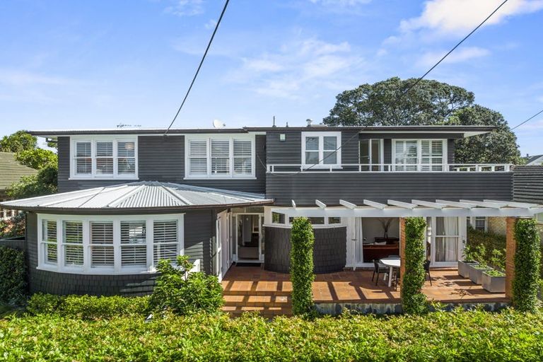 Photo of property in 6 Takarunga Road, Devonport, Auckland, 0624