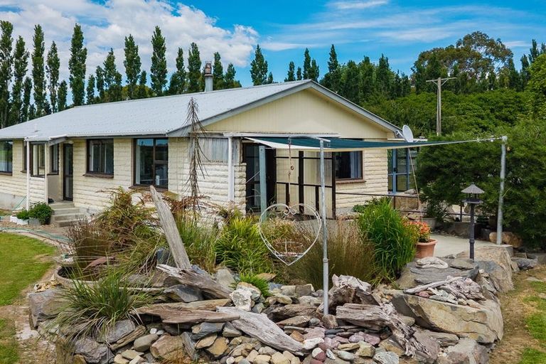 Photo of property in 2418 Waimate Highway, Makikihi, Waimate, 7980