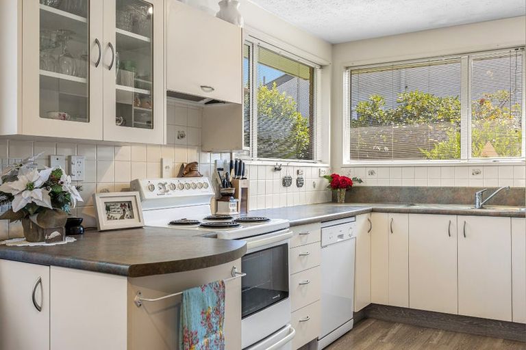 Photo of property in 1/129 Vagues Road, Northcote, Christchurch, 8052