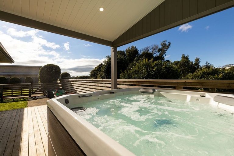 Photo of property in 206b Heta Road, Merrilands, New Plymouth, 4312