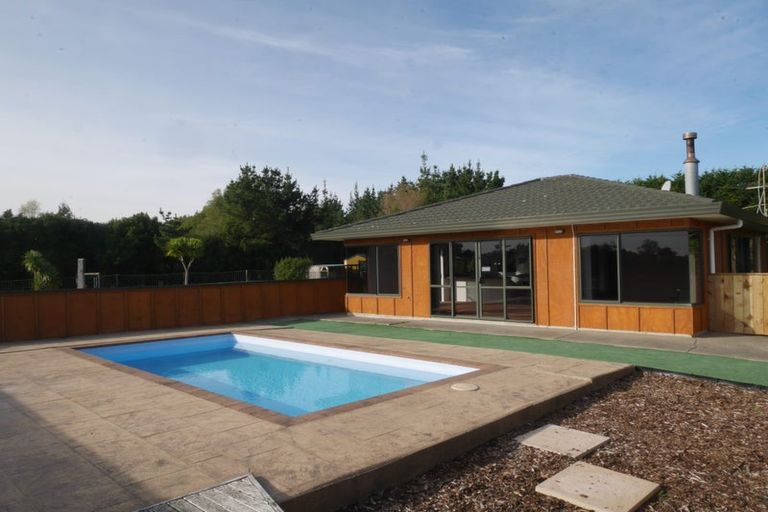 Photo of property in 12 Te Horo Beach Road, Te Horo, Otaki, 5581