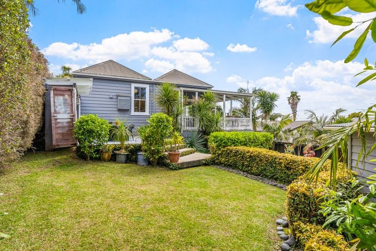 Photo of property in 1243 Whangaparaoa Road, Gulf Harbour, Whangaparaoa, 0930