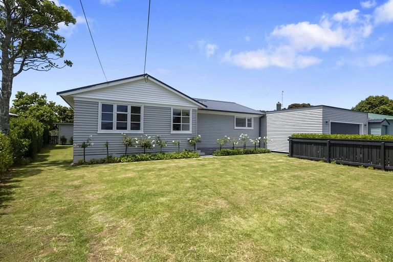Photo of property in 40 Budleigh Street, Frankleigh Park, New Plymouth, 4310
