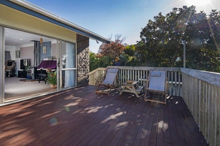 Photo of property in 233 Point View Drive, Dannemora, Auckland, 2016