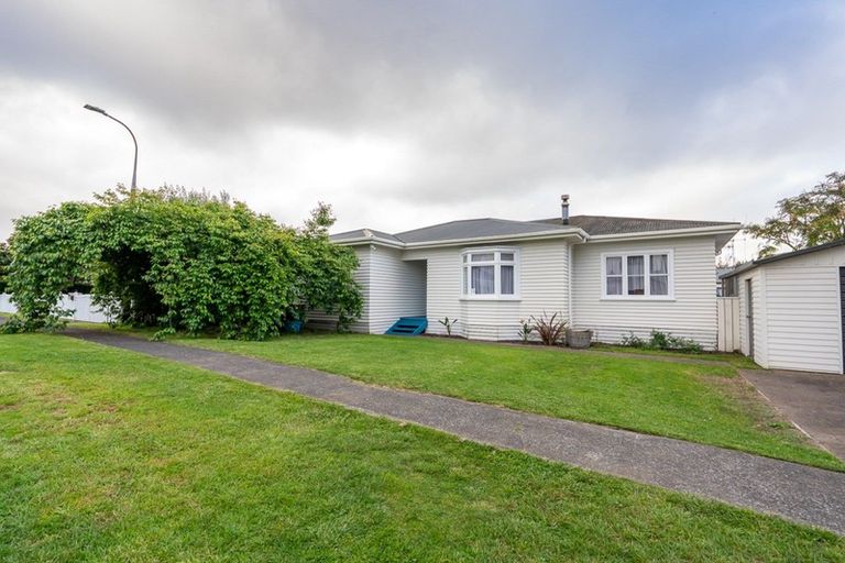 Photo of property in 9 Puriri Avenue, Te Puke, 3119