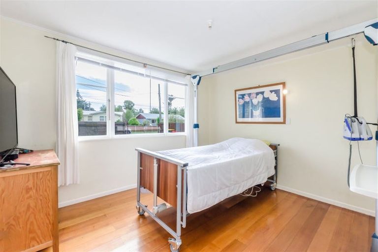 Photo of property in 14 Buckley Grove, Paraparaumu, 5032