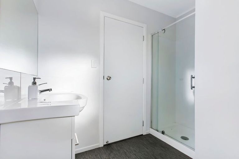 Photo of property in 8 Sterling Avenue, Manurewa East, Auckland, 2102