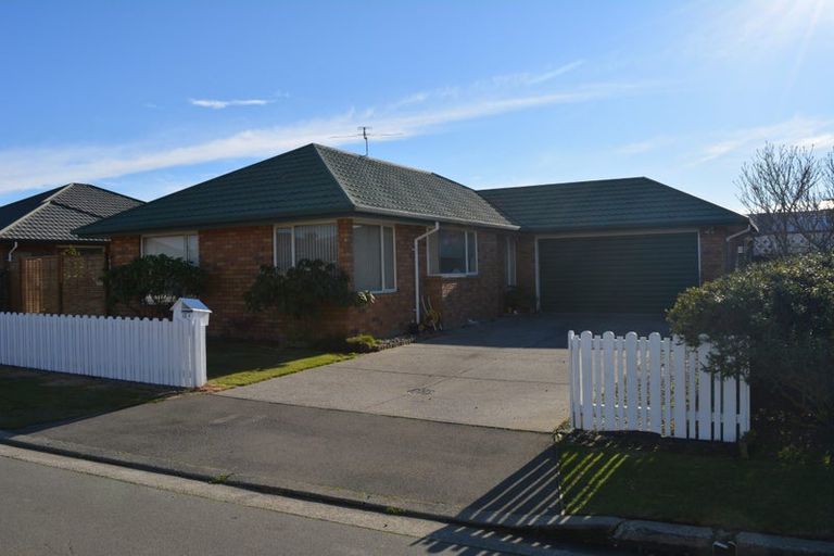 Photo of property in 12a Topham Lane, Hornby, Christchurch, 8042