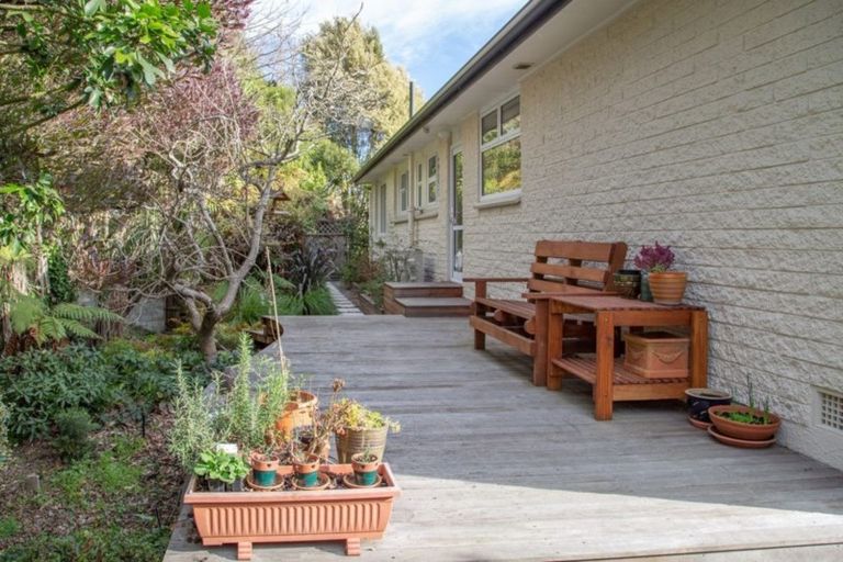 Photo of property in 393 Sawyers Arms Road, Harewood, Christchurch, 8051