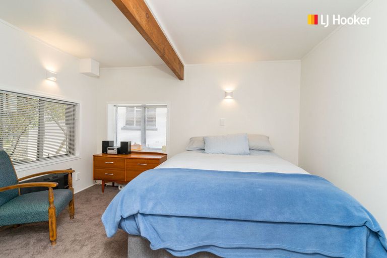 Photo of property in 4 Barling Street, Macandrew Bay, Dunedin, 9014