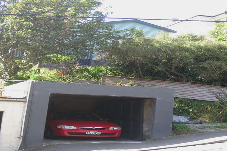 Photo of property in 18 Taft Street, Brooklyn, Wellington, 6021