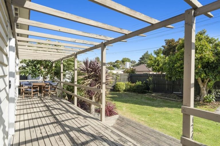 Photo of property in 45 Bellevue Road, Brookfield, Tauranga, 3110