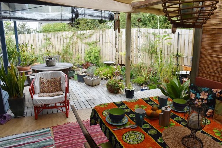 Photo of property in 6 Seaview Road, Paihia, 0200