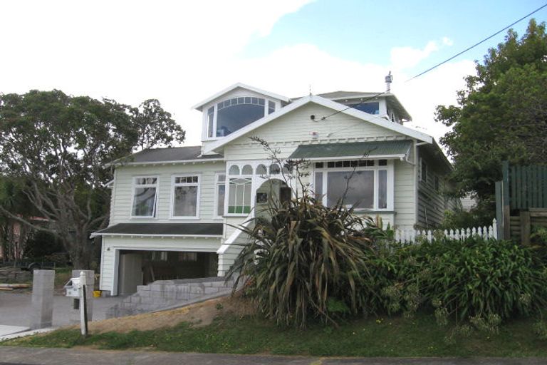 Photo of property in 79 Palmerston Road, Birkenhead, Auckland, 0626