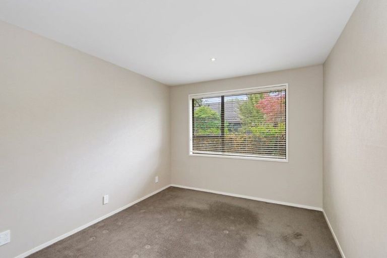 Photo of property in 1/6 Parr Place, Ilam, Christchurch, 8041