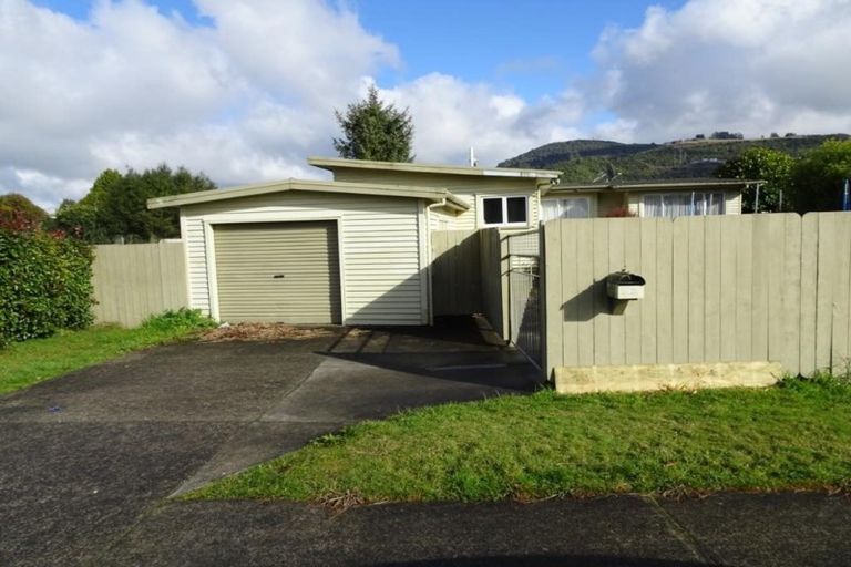 Photo of property in 48 Neil Road, Fairy Springs, Rotorua, 3015