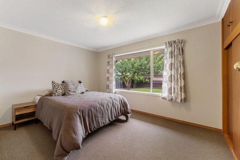 Photo of property in 4 Kirkdale Place, Avonhead, Christchurch, 8042