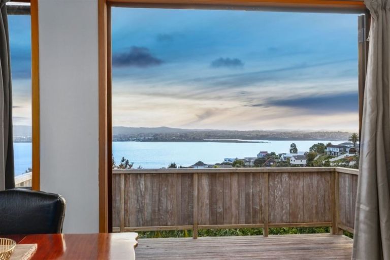 Photo of property in 3/164 Rangatira Road, Beach Haven, Auckland, 0626