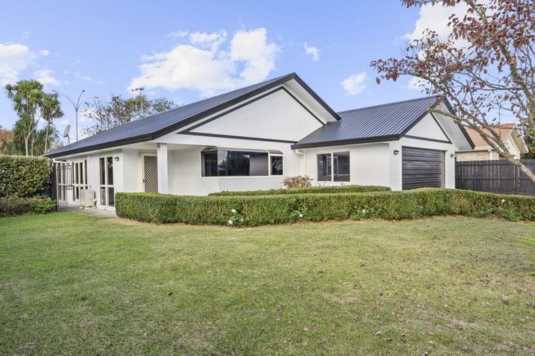 Photo of property in 38 Bouverie Crescent, Flagstaff, Hamilton, 3210