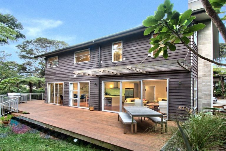 Photo of property in 20b Konini Road, Titirangi, Auckland, 0604