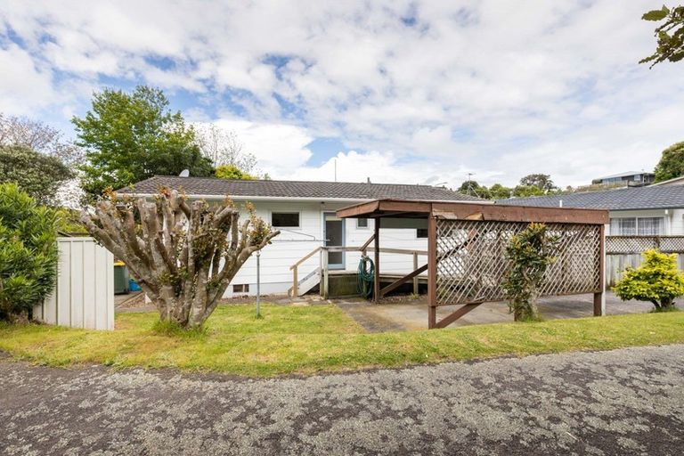 Photo of property in 1/6 Waterloo Place, Westown, New Plymouth, 4310