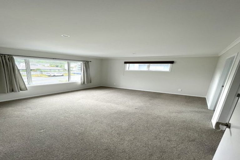 Photo of property in 1359 High Street, Taita, Lower Hutt, 5011
