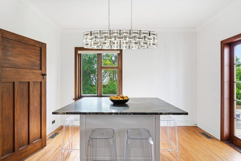 Photo of property in 4 Kent Road, Saint Johns Hill, Whanganui, 4501