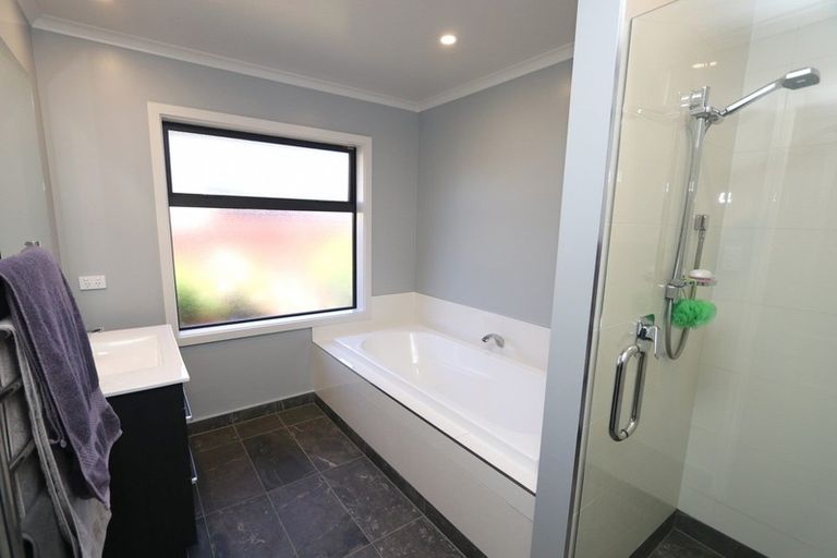 Photo of property in 9 Whiteoak Grove, Tinwald, Ashburton, 7700