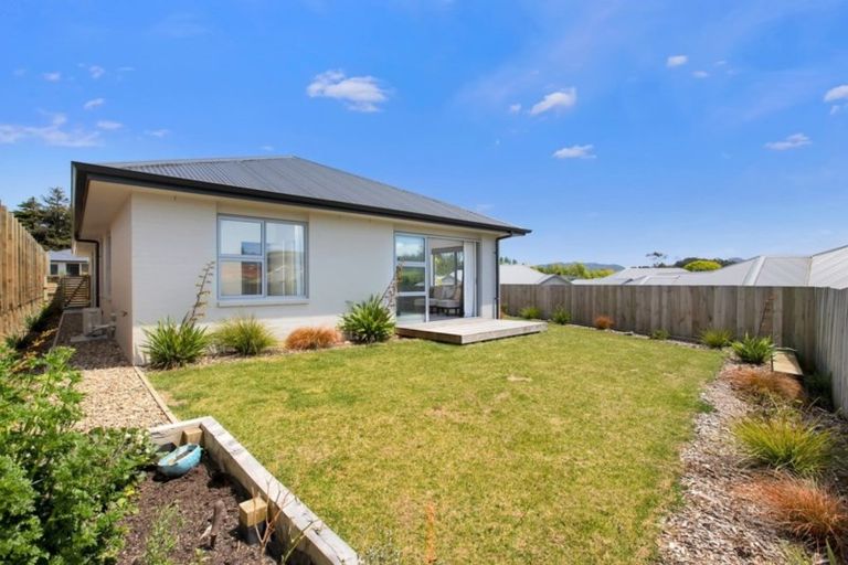 Photo of property in 35 Fairwater Road, Warkworth, 0910