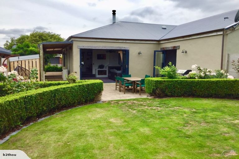 Photo of property in 35 Maire Street, Hawera, 4610