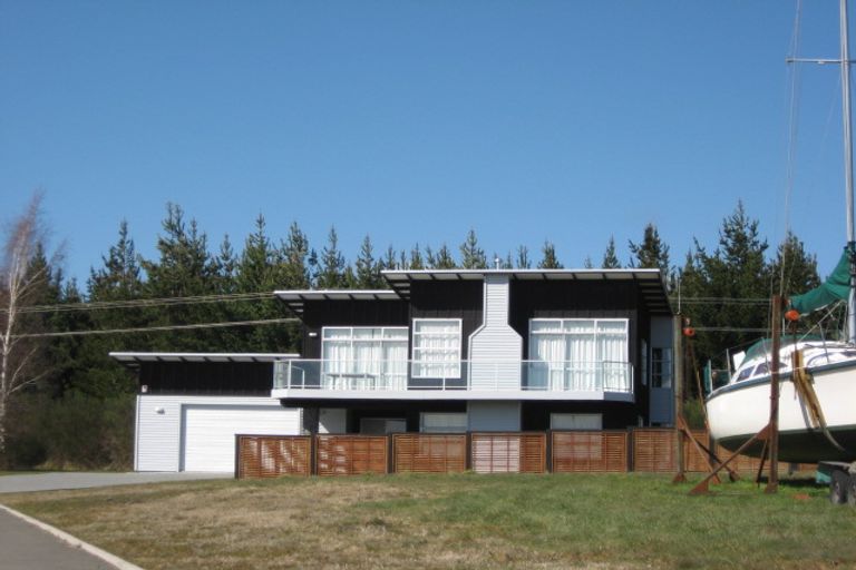 Photo of property in 107 Kahotea Drive, Motuoapa, 3382