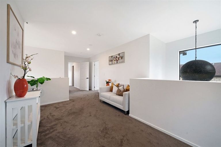 Photo of property in 74b Stamford Park Road, Mount Roskill, Auckland, 1041