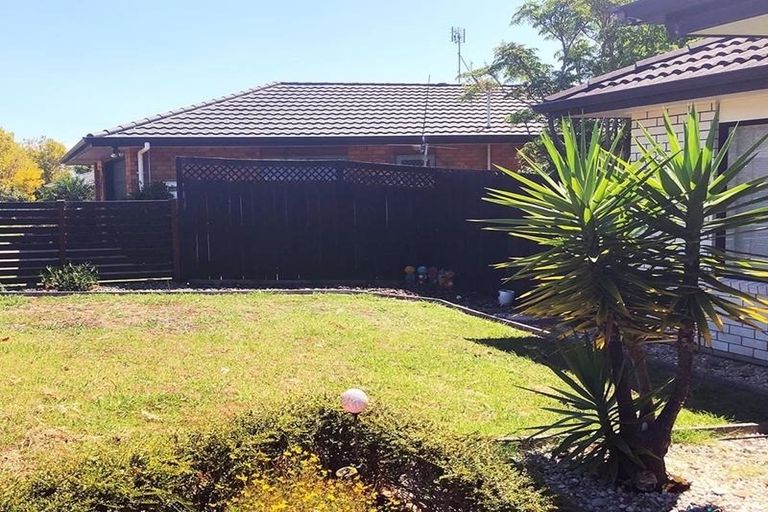 Photo of property in 29 Cottesmore Place, Huntington Park, Auckland, 2013