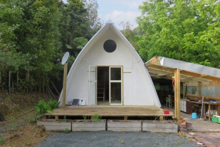 Photo of property in 950 Matakana Valley Road, Whangaripo, Wellsford, 0972