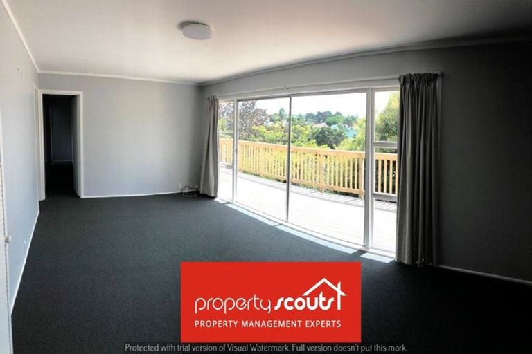 Photo of property in 1/8 Reid Road, New Lynn, Auckland, 0600