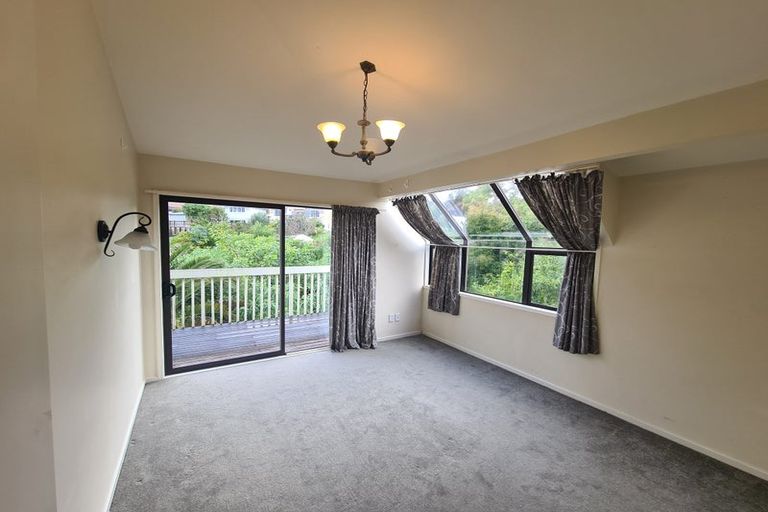 Photo of property in 10c Matipo Road, Mairangi Bay, Auckland, 0630